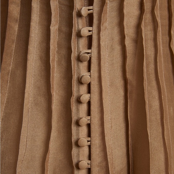 Khaite SS24. The Wes Dress in Toffee. Never worn with tags. - Picture 4 of 8